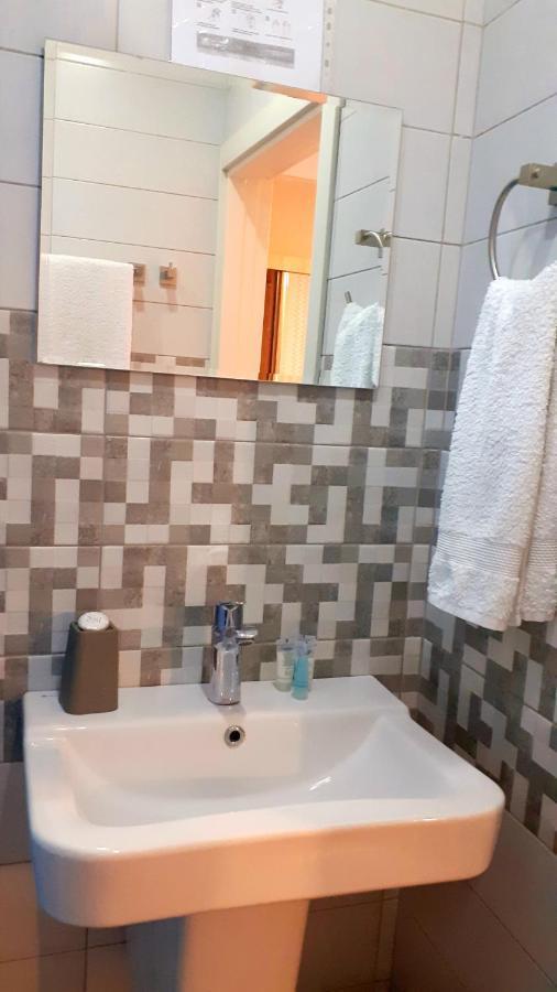Hotel Lile Tbilisi Ngoại thất bức ảnh
