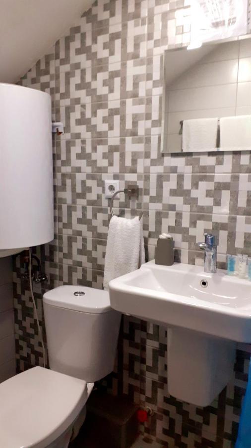 Hotel Lile Tbilisi Ngoại thất bức ảnh