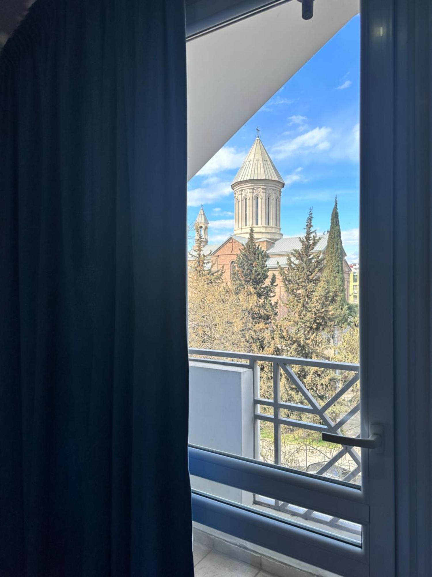 Hotel Lile Tbilisi Ngoại thất bức ảnh