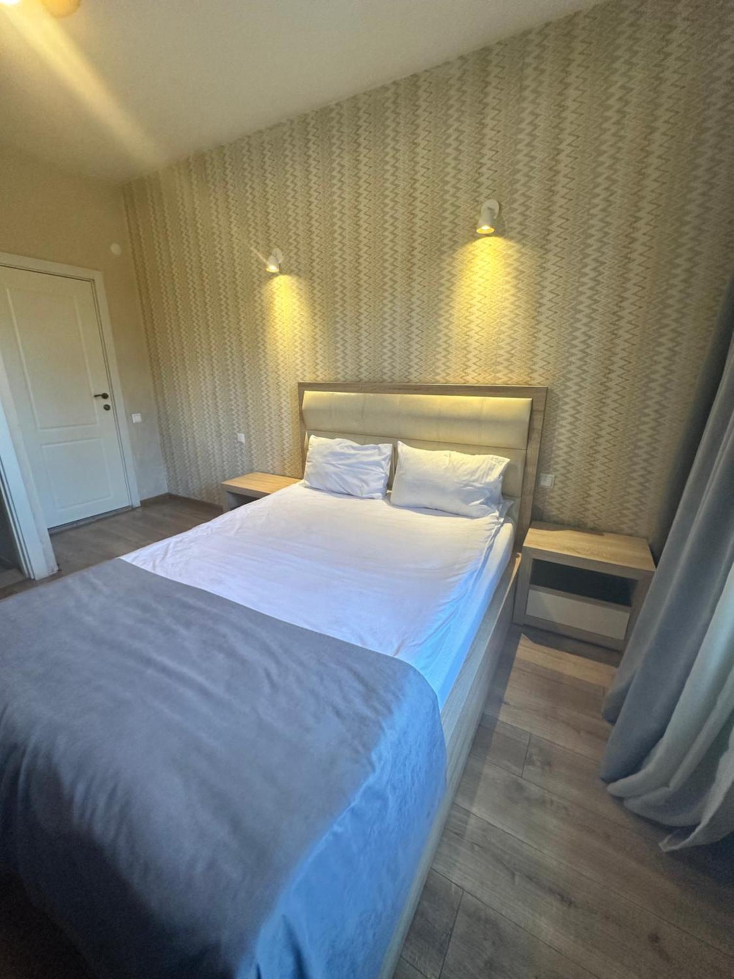 Hotel Lile Tbilisi Ngoại thất bức ảnh